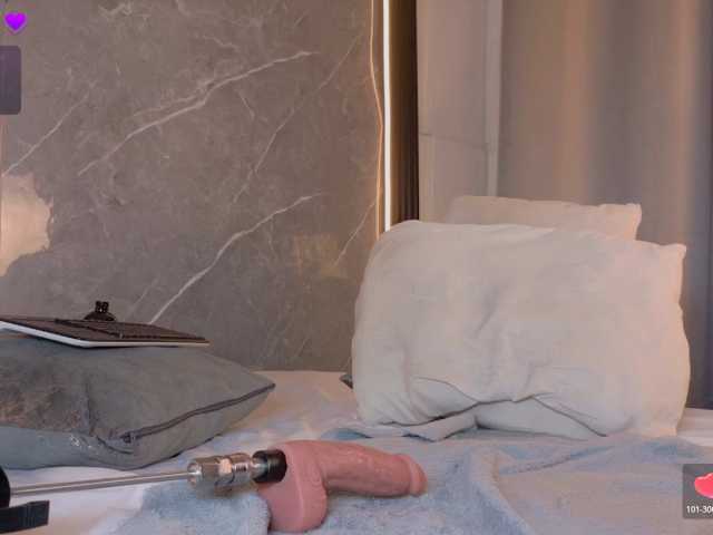 Rachellebony live cam on BongaCams