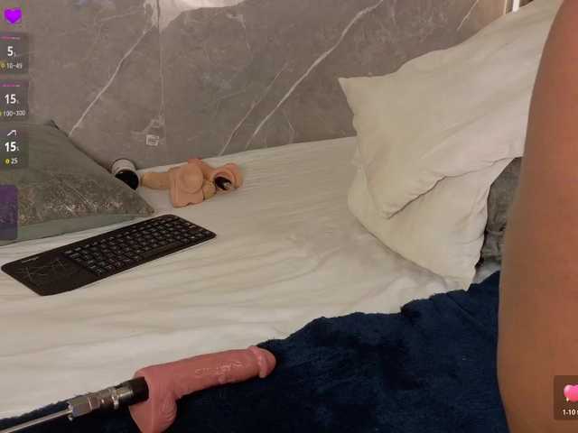 Rachellebony live cam on BongaCams