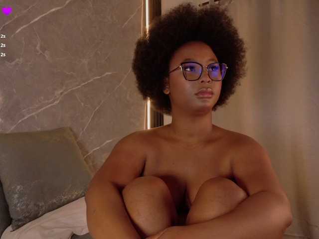 Rachellebony live cam on BongaCams