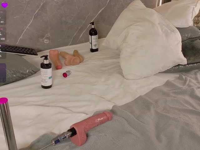 Rachellebony live cam on BongaCams