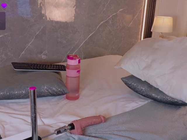 Rachellebony live cam on BongaCams