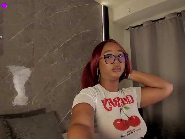Rachellebony live cam on BongaCams