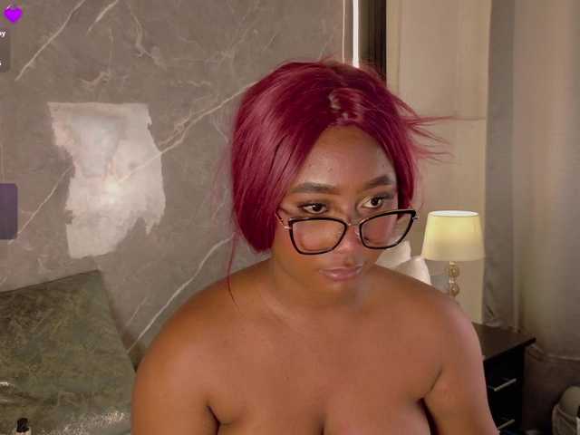 Rachellebony live cam on BongaCams