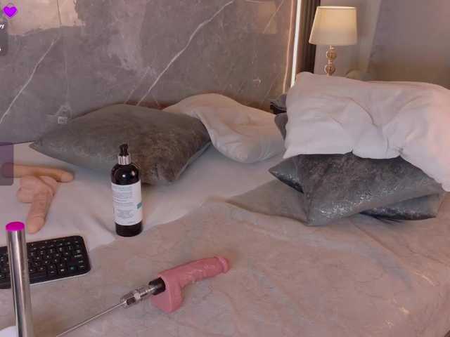 Rachellebony live cam on BongaCams