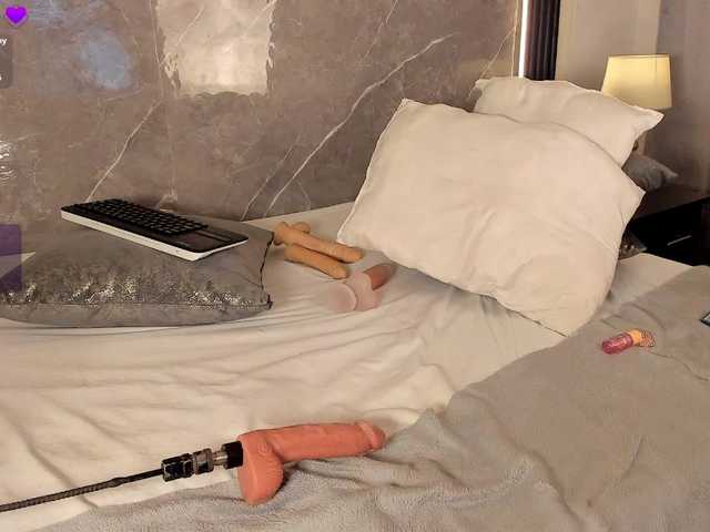 Rachellebony live cam on BongaCams