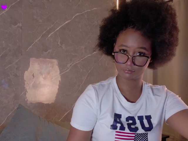 Rachellebony live cam on BongaCams