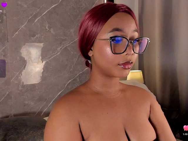 Rachellebony live cam on BongaCams