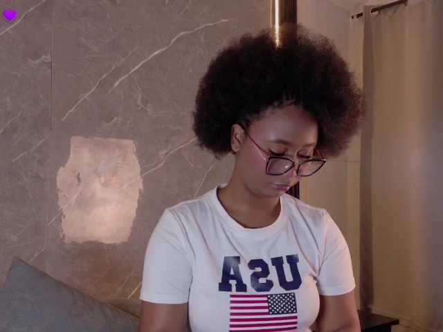 Rachellebony live cam on BongaCams