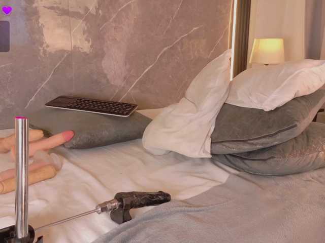 Rachellebony live cam on BongaCams