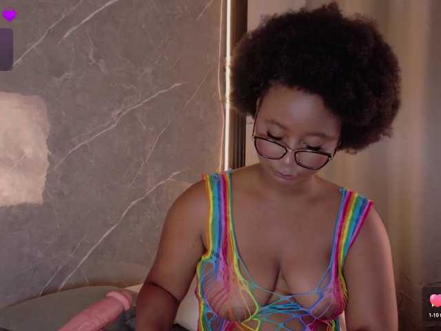 Rachellebony live cam on BongaCams