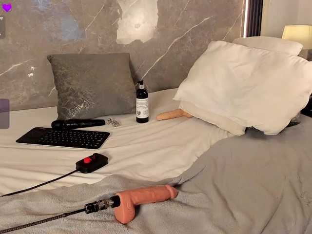 Rachellebony live cam on BongaCams