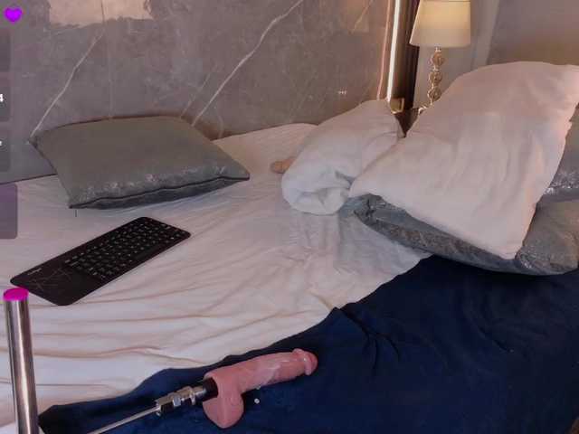 Rachellebony live cam on BongaCams