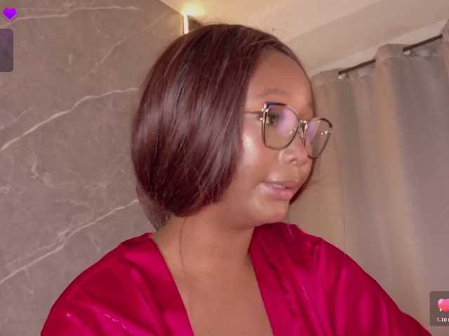 Rachellebony live cam on BongaCams