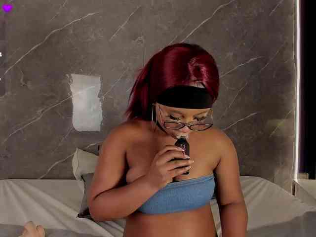 Rachellebony webcam