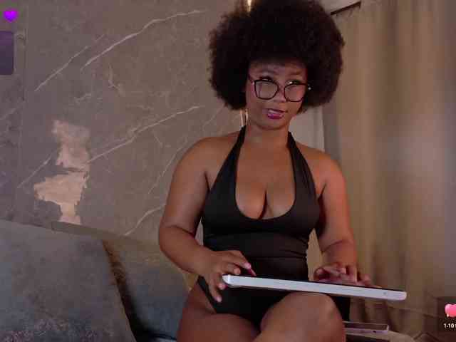 Rachellebony webcam