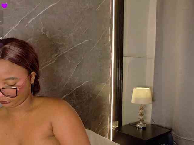 Rachellebony webcam
