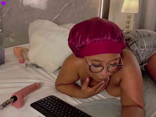 Rachellebony webcam