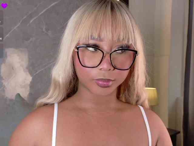 Rachellebony webcam
