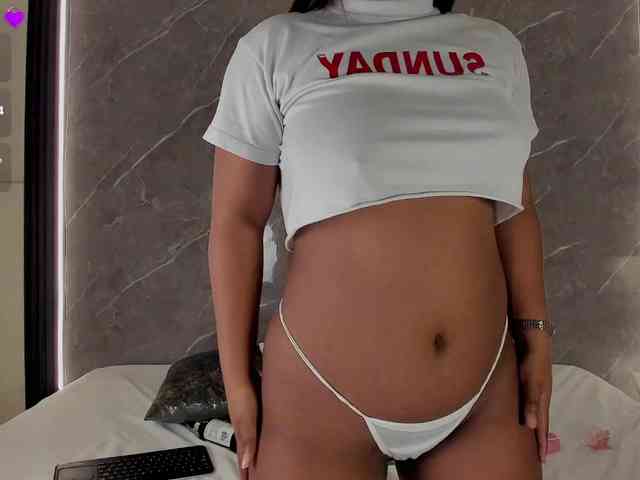 Rachellebony webcam
