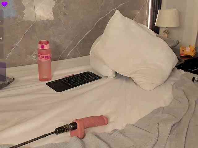 Rachellebony webcam