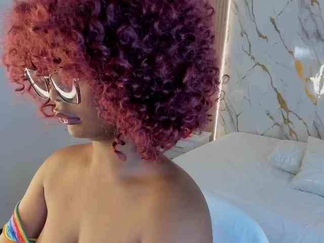 Rachellebony webcam