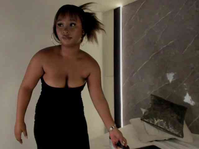 Rachellebony webcam