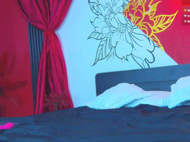 Lunamistyc live cam on BongaCams