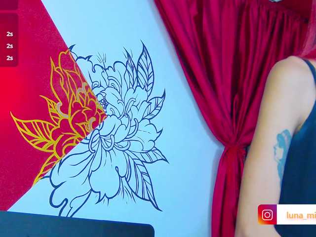 Lunamistyc live cam on BongaCams