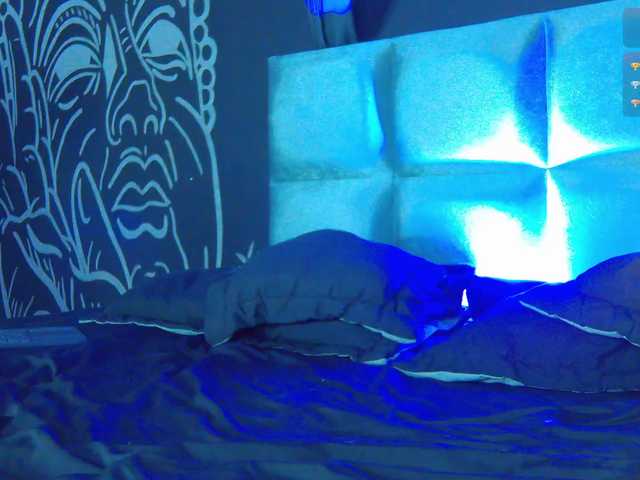 Lunamistyc live cam on BongaCams