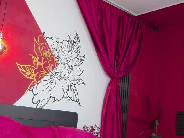 Lunamistyc live cam on BongaCams