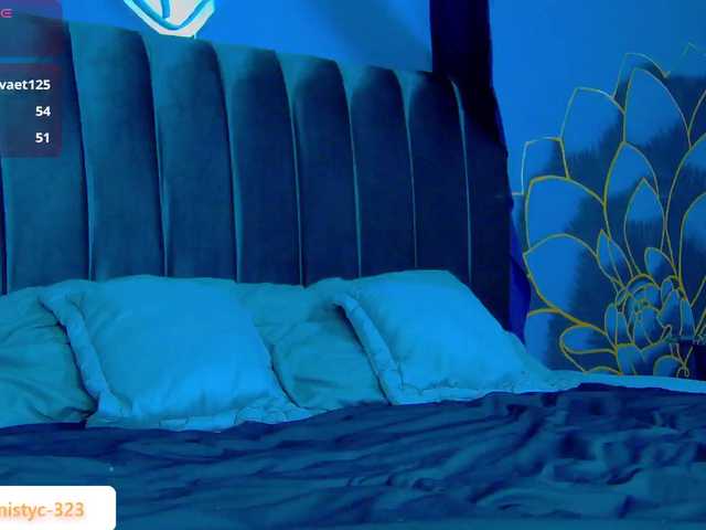 Lunamistyc live cam on BongaCams