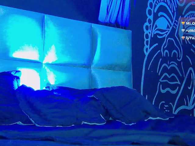 Lunamistyc live cam on BongaCams