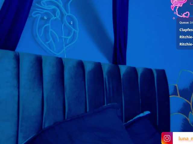 Lunamistyc live cam on BongaCams