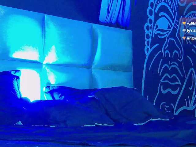 Lunamistyc live cam on BongaCams