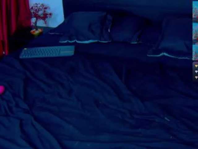 Lunamistyc live cam on BongaCams