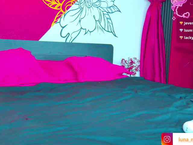 Lunamistyc webcam