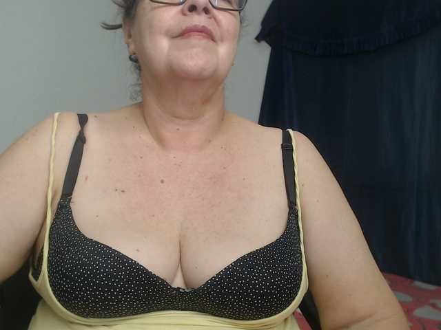 karime99's BongaCams show and profile