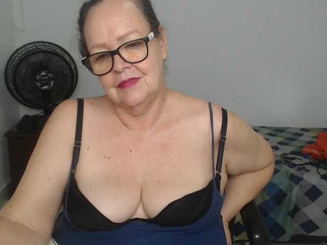 le modèle karime99 est en webcam porno dans un show sur le site bongacams, il possède les tags suivants: Latino/Hispanic,Brunette,Hairy