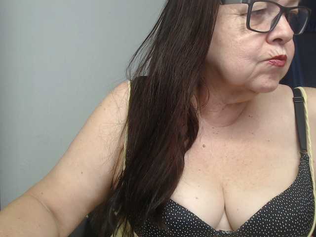 karime99's BongaCams show and profile