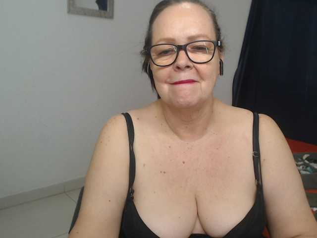 karime99 live webcam show
