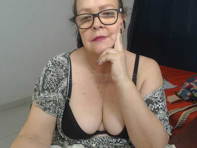 karime99 live webcam show