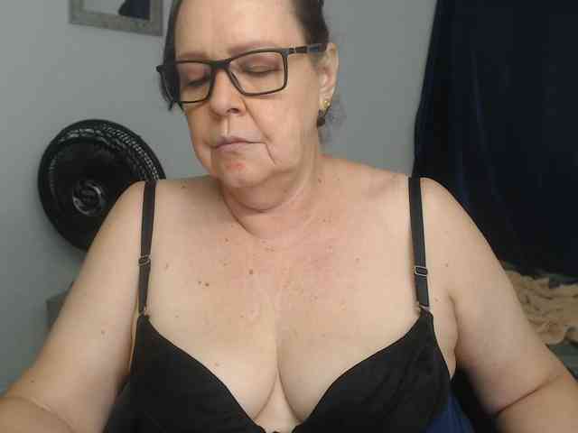 karime99 Live Webcam on BongaCams
