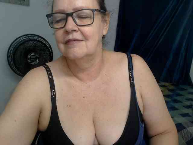 karime99 Live Webcam on BongaCams