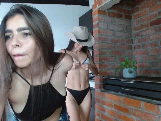 millyxnicoll1 live cam on BongaCams