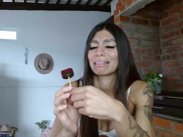 millyxnicoll1 live show