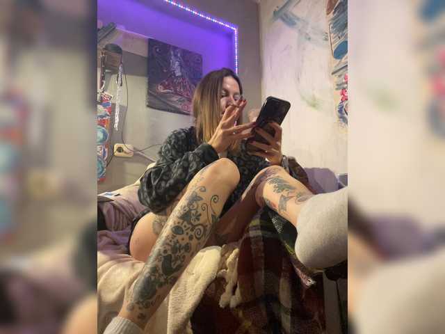 Magictrick1 live cam on BongaCams