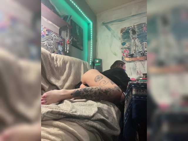 Magictrick1 live cam on BongaCams