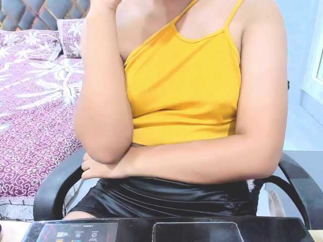 Indiankitty11 live cam on BongaCams