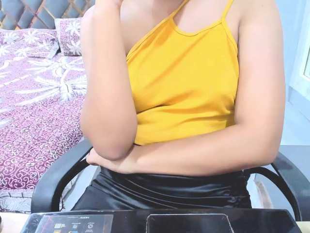 Indiankitty11 live cam on BongaCams
