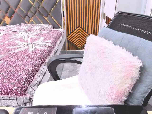 Indiankitty11 live cam on BongaCams